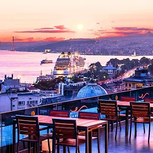 Demiray Otel